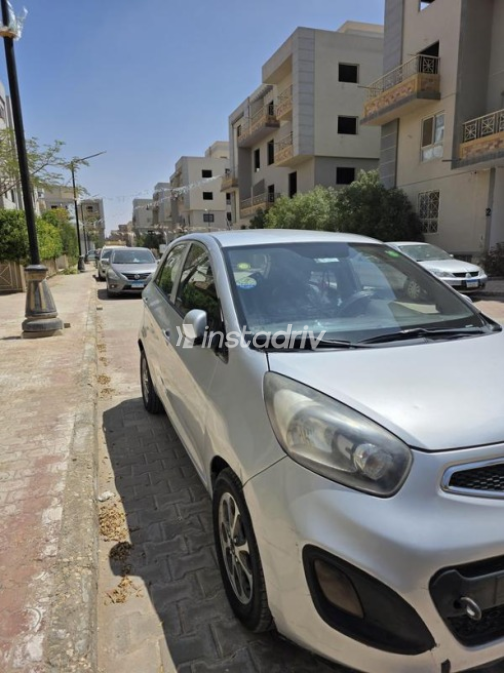 Kia Picanto 2014 Silver Automatic Used for Sale in Beni Suef - 4