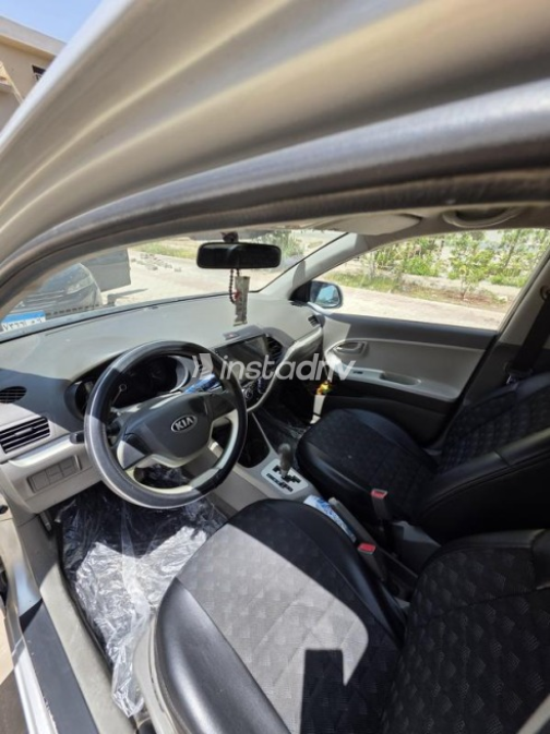 Kia Picanto 2014 Silver Automatic Used for Sale in Beni Suef - 6