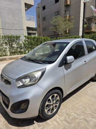 Kia Picanto 2014 Silver Automatic Used for Sale in Beni Suef