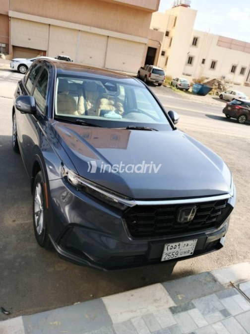 هوندا CRV 2025 رمادي أوتوماتيك مستعملة للبيع في 6 أكتوبر - 1
