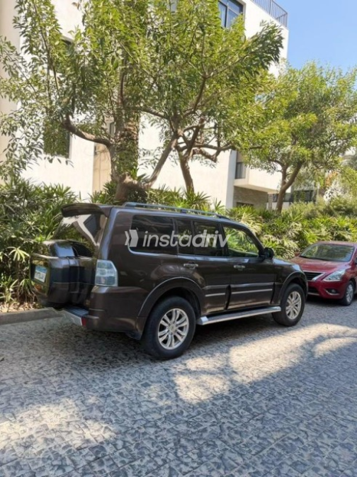Mitsubishi Pajero 2019 Brown Automatic Used for Sale in Nasr city - 2