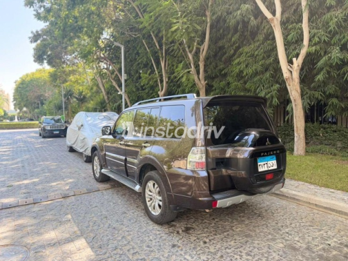 Mitsubishi Pajero 2019 Brown Automatic Used for Sale in Nasr city - 7
