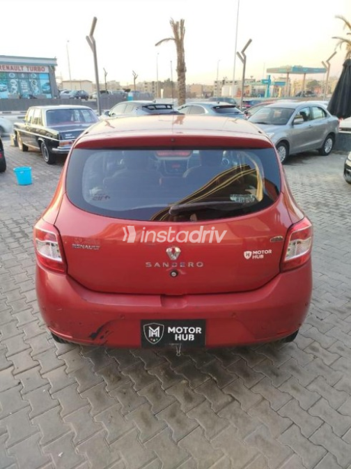 Renault Sandero 2017 Red Automatic Used for Sale in Nasr city - 10