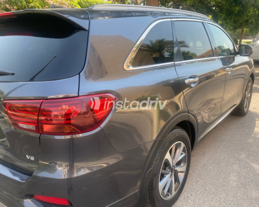 Kia Sorento 2020 Dark Gray Automatic Used for Sale in Greater Cairo ( Cairo + Giza) - 2