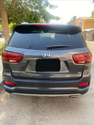 Kia Sorento 2020 Dark Gray Automatic Used for Sale in Greater Cairo ( Cairo + Giza)