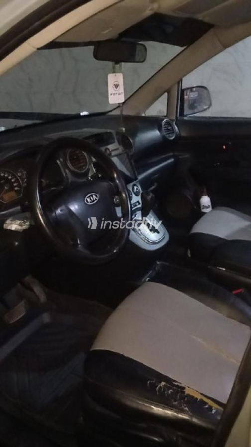 Kia Carens 2010 Silver Automatic Used for Sale in Zagazig - 7