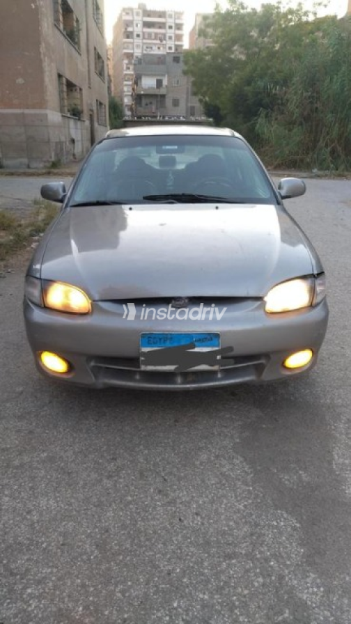 Hyundai Accent 1999 Silver Automatic Used for Sale in El Mahalla - 1