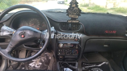 Hyundai Accent 1999 Silver Automatic Used for Sale in El Mahalla - 2