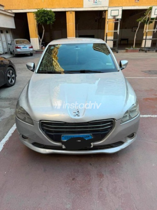 Peugeot 301 2014 Silver Automatic Used for Sale in Alexandria - 2
