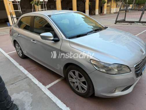 Peugeot 301 2014 Silver Automatic Used for Sale in Alexandria - 3