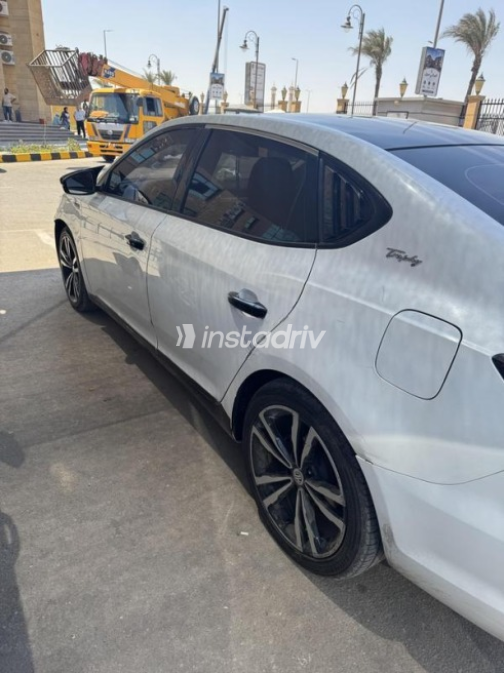 MG 6 2021 White Automatic Used for Sale in Greater Cairo ( Cairo + Giza) - 4
