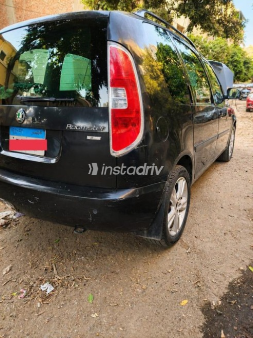 Skoda Roomster 2008 Black Automatic Used for Sale in Cairo - 2
