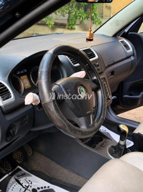 Skoda Roomster 2008 Black Automatic Used for Sale in Cairo - 7