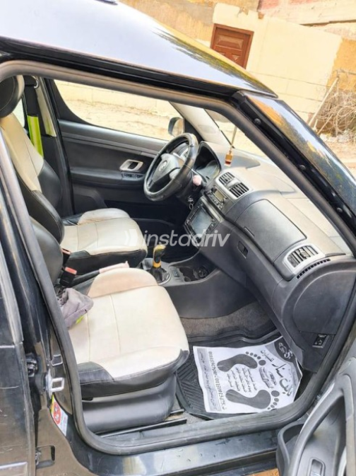 Skoda Roomster 2008 Black Automatic Used for Sale in Cairo - 8
