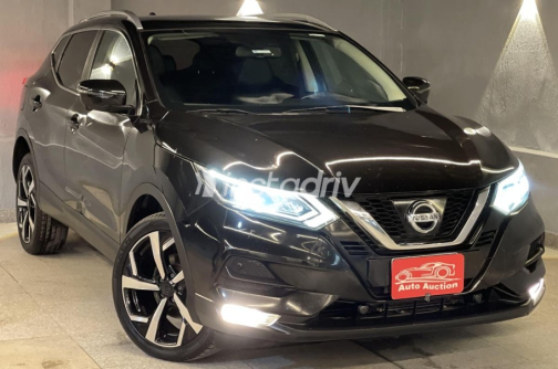 Nissan Qashqai 2018 Black Automatic Used for Sale in Cairo - 6