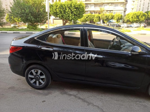 Hyundai Accent RB 2015 Black Automatic Used for Sale in Heliopolis - 4