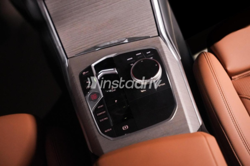 بي ام دبليو 320 2026 أبيض أوتوماتيك مستعملة للبيع في مدينة الشيخ زايد - 5
