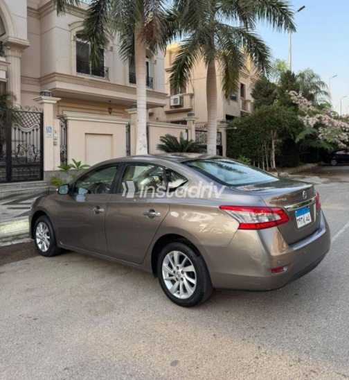 Nissan Sentra 2019 Brown Automatic Used for Sale in Nasr city - 4