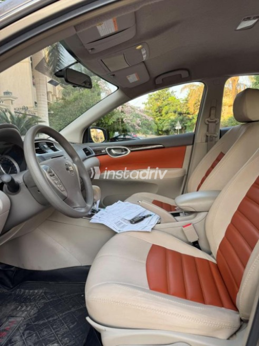 Nissan Sentra 2019 Brown Automatic Used for Sale in Nasr city - 7