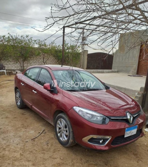 Renault Fluence 2015 White Automatic Used for Sale in Greater Cairo ( Cairo + Giza) - 2