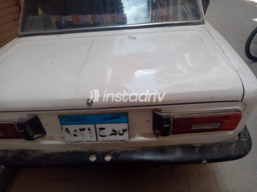 Lada 2104 1981 Beige Manual Used for Sale in Greater Cairo ( Cairo + Giza) - 4