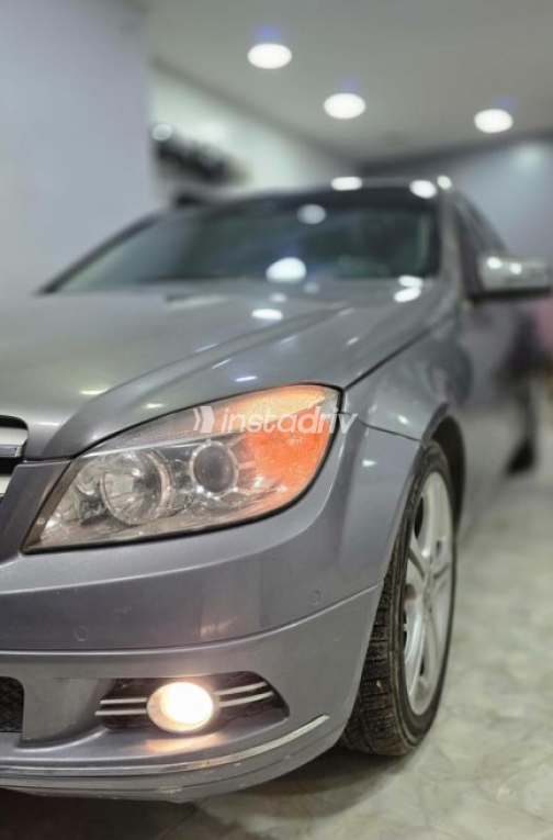 Mercedes C 180 2009 Silver Automatic Used for Sale in Zagazig - 5