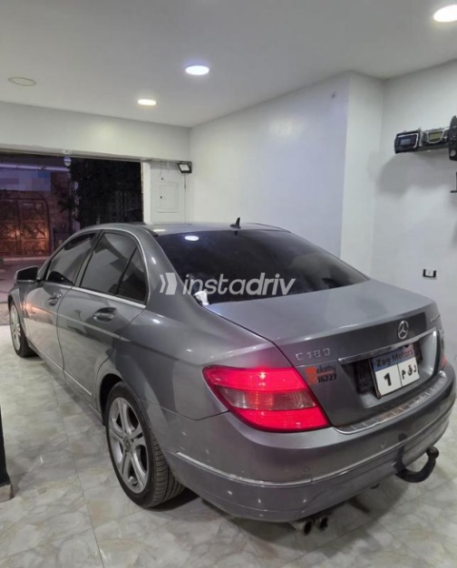 Mercedes C 180 2009 Silver Automatic Used for Sale in Zagazig - 7