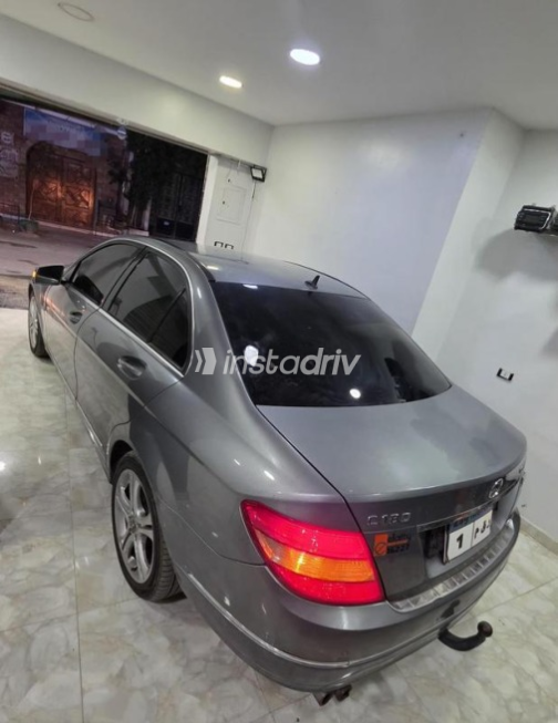 Mercedes C 180 2009 Silver Automatic Used for Sale in Zagazig - 9