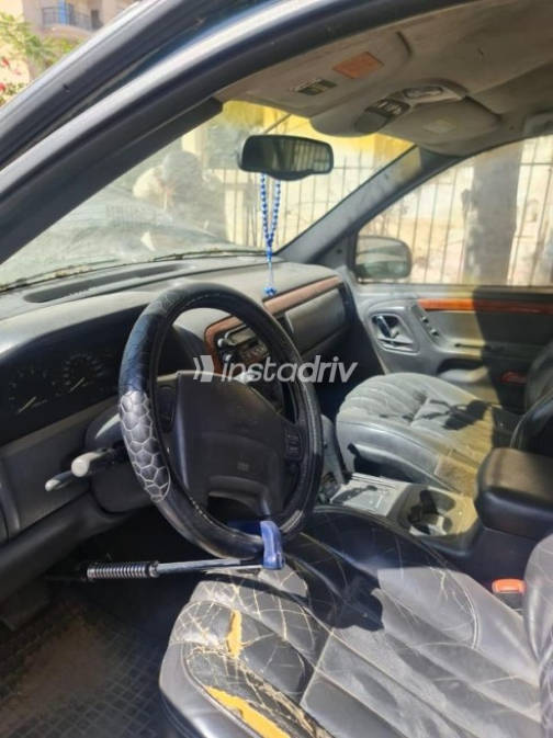Jeep Grand Cherokee 1999 Green Automatic Used for Sale in Heliopolis - 5