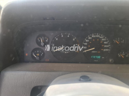 Jeep Grand Cherokee 1999 Green Automatic Used for Sale in Heliopolis - 6