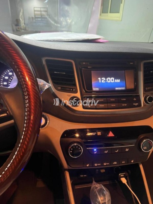 Hyundai Tucson 2017 White Automatic Used for Sale in Greater Cairo ( Cairo + Giza) - 4