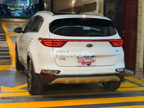 Kia Sportage 2019 White Automatic Used for Sale in Heliopolis - 6