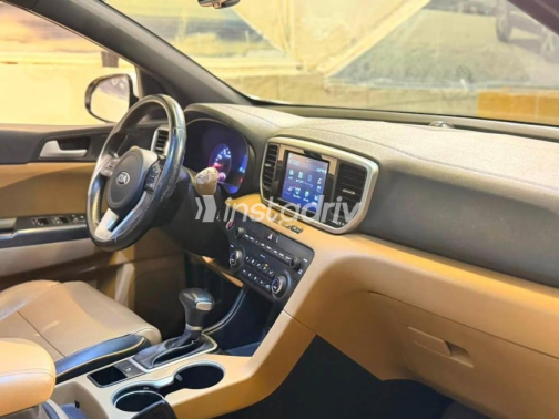 Kia Sportage 2019 White Automatic Used for Sale in Heliopolis - 7