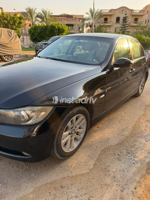 بي ام دبليو 320 2008 أسود أوتوماتيك مستعملة للبيع في القاهرة الكبرى ( القاهرة - الجيزة) - 6
