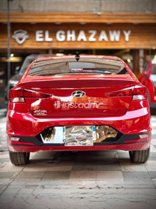 Hyundai Elantra 2025 Red Automatic Used for Sale in Cairo - 6