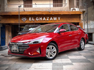 Hyundai Elantra 2025 Red Automatic Used for Sale in Cairo