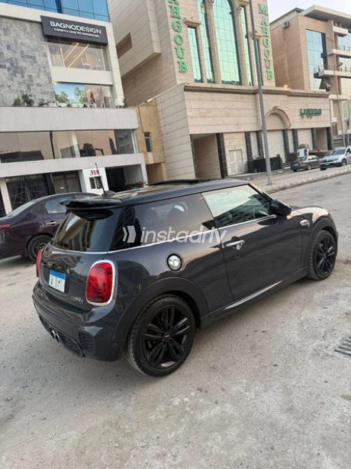 Mini Mini Cooper S 2021 Gray Automatic Used for Sale in Greater Cairo ( Cairo + Giza) - 2