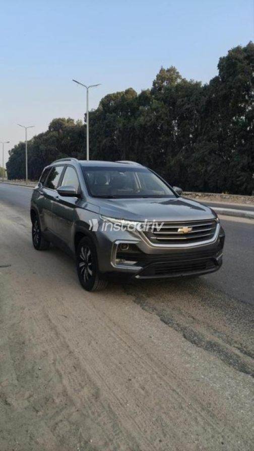 Chevrolet Captiva 2020 Gray Automatic Used for Sale in Warraq - 2