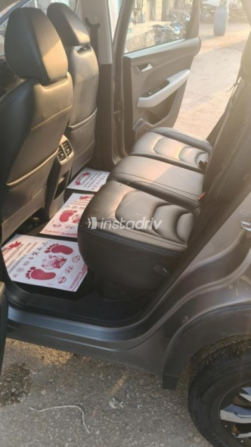 Chevrolet Captiva 2020 Gray Automatic Used for Sale in Warraq - 6