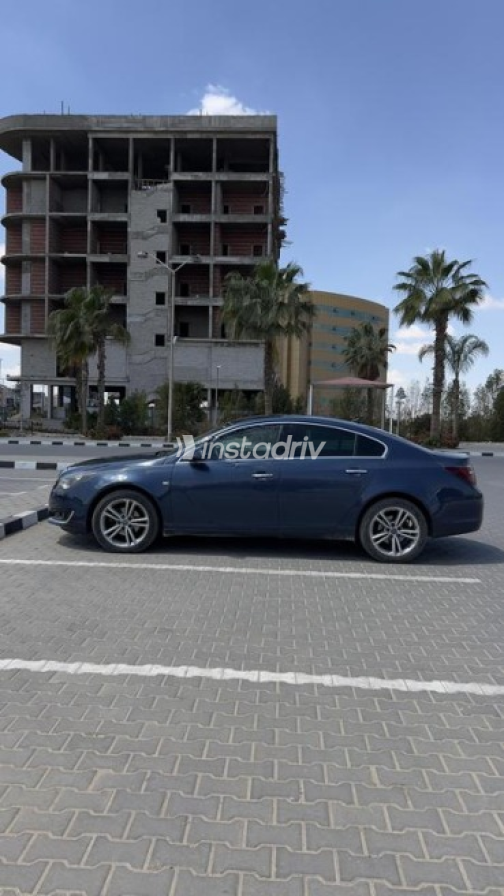 Opel Insignia 2017 White Automatic Used for Sale in Greater Cairo ( Cairo + Giza) - 3
