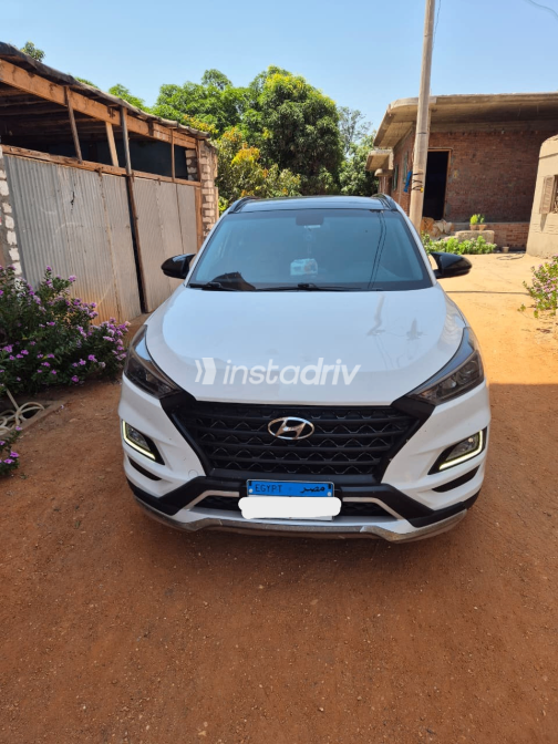 Hyundai Tucson 2021 White Automatic Used for Sale in Greater Cairo ( Cairo + Giza) - 2