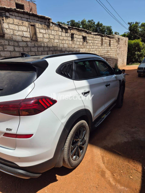 Hyundai Tucson 2021 White Automatic Used for Sale in Greater Cairo ( Cairo + Giza) - 6