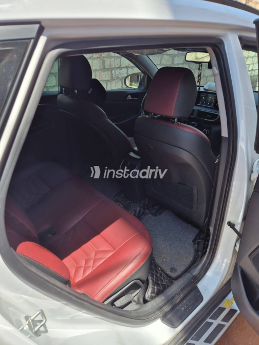 Hyundai Tucson 2021 White Automatic Used for Sale in Greater Cairo ( Cairo + Giza) - 7