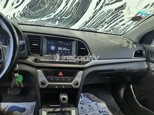 Hyundai Elantra AD 2019 Black Automatic Used for Sale in Greater Cairo ( Cairo + Giza) - 4