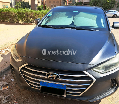 Hyundai Elantra AD 2019 Black Automatic Used for Sale in Greater Cairo ( Cairo + Giza) - 7