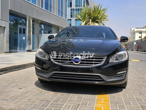 فولفو S60 2016 أسود أوتوماتيك مستعملة للبيع في القاهرة الكبرى ( القاهرة - الجيزة) - 6