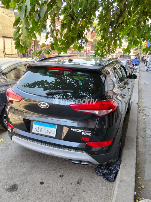 Hyundai Tucson 2018 Black Automatic Used for Sale in Greater Cairo ( Cairo + Giza) - 3