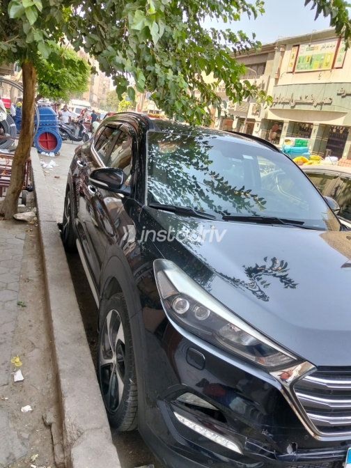Hyundai Tucson 2018 Black Automatic Used for Sale in Greater Cairo ( Cairo + Giza) - 5