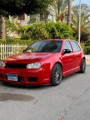 Volkswagen Golf 4 2000 Red Automatic Used for Sale in Shibin el Kom 