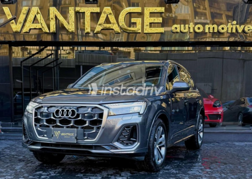 Audi Q7 2025 Gray Automatic Used for Sale in Cairo - 3